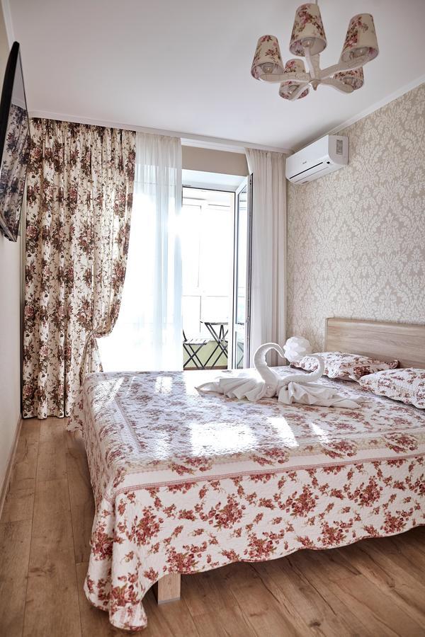 City Center Lux Family Apartment ヴィーンヌィツャ エクステリア 写真